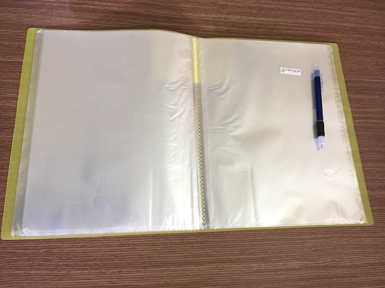 Bìa 60 lá Clear Book A4 nhựa